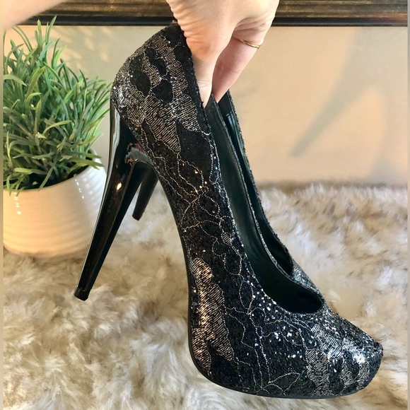 Carlos Santana Lace & Glitter Stilettos, Size 8 - Picture 3 of 7
